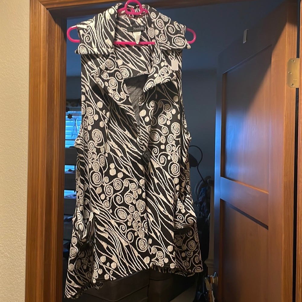 New Moonlight knit vest
